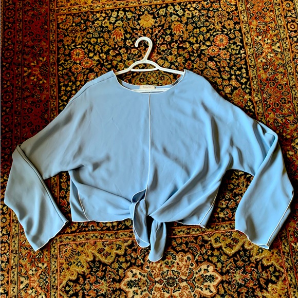 Babaton Tie-Front Crop Top - Pastel Blue- - Picture 1 of 4